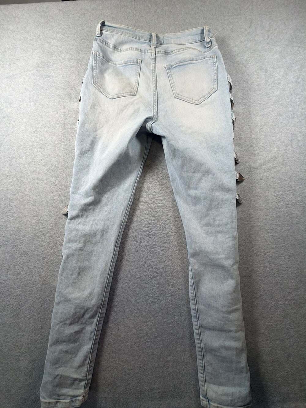 Akira Western-Style Side Buckle Embellished Skinny Jeans - Picture 8 of 9
